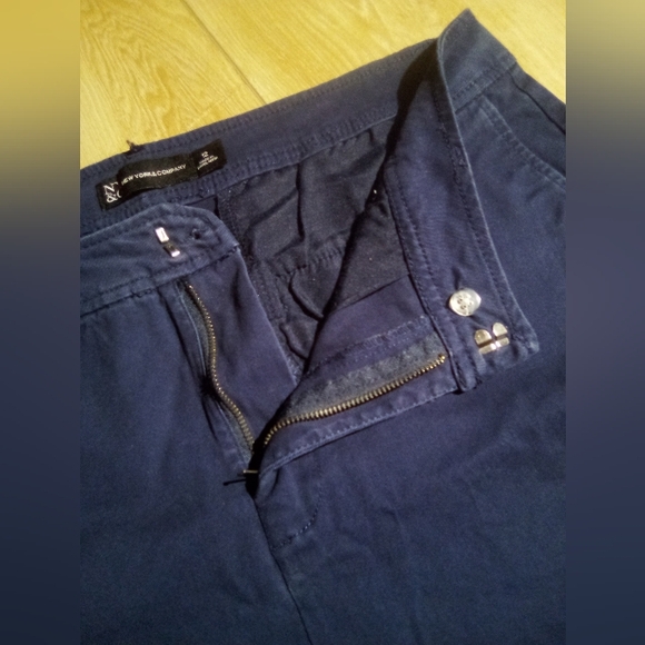 New York & Company Navy Shorts Sz.12 - Picture 5 of 10